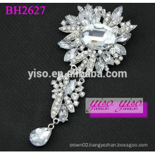 charm decorative crystal brooch